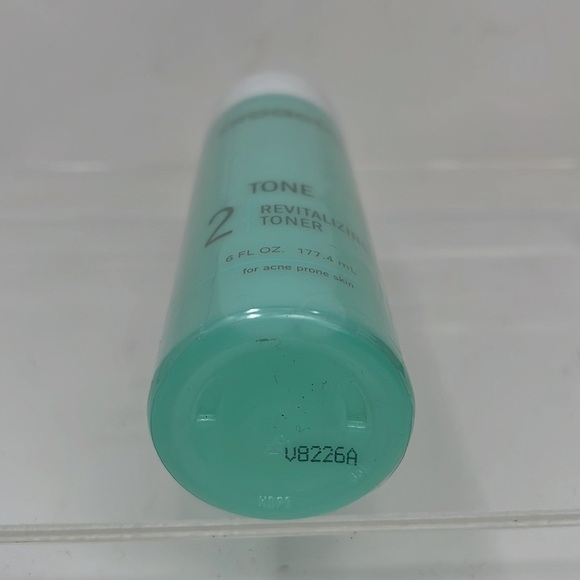 Proactiv 6oz Hydrating Facial Toner for Sensitive Skin - Alochol Free Toner - Picture 3 of 3